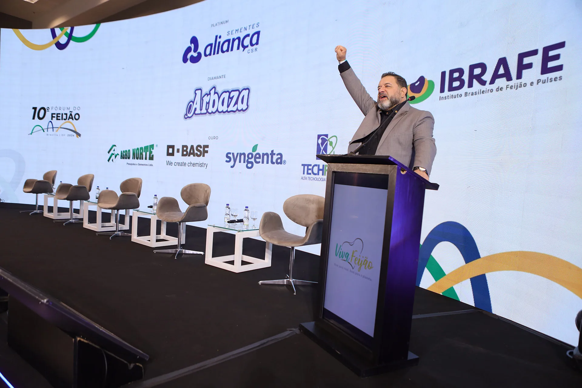 Plenária do 10º Fórum do Feijão, evento do IBRAFE em Goiânia